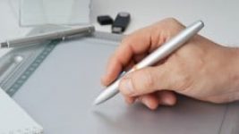 Logo Design Essentials Practical knowledge to create a logo that communicates yo...